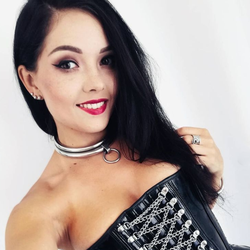 SophieE's Chat & Dating Profile
