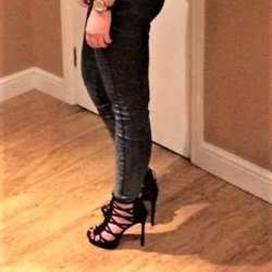 Tabatha25's Chat & Dating Profile