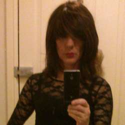 Tarajane's Chat & Dating Profile