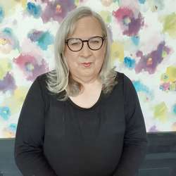 Tinalynn's Chat & Dating Profile