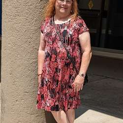 Tracee77's Chat & Dating Profile