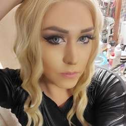 Tranpearl's Chat & Dating Profile