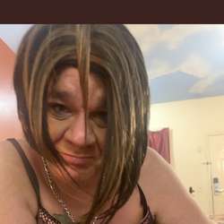 Transluvr69's Chat & Dating Profile