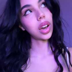 Tsvixen1111's Chat & Dating Profile
