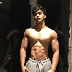 Zyanmalik's Chat & Dating Profile