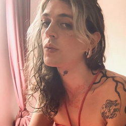 anakitana's Chat & Dating Profile