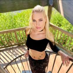celinegastineau1's Chat & Dating Profile