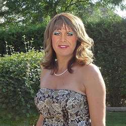 christine's Chat & Dating Profile