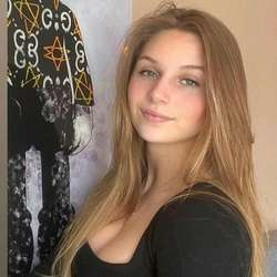 diana's Chat & Dating Profile