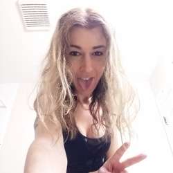 effiebubblez's Chat & Dating Profile