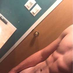 joshhh051's Chat & Dating Profile