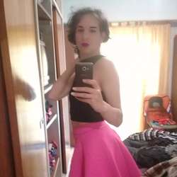 katiesparkles's Chat & Dating Profile