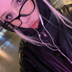kristialsoop's Chat & Dating Profile