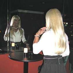 melinda's Chat & Dating Profile