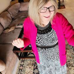 michelleRich's Chat & Dating Profile