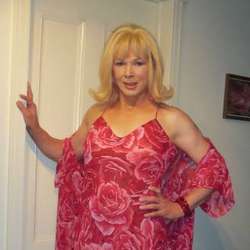 nic0le's Chat & Dating Profile