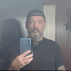 olliebobaa's Chat & Dating Profile