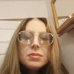 roberta1951's Chat & Dating Profile