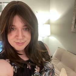 roxxyt6d's Chat & Dating Profile