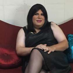 sexylegs's Chat & Dating Profile