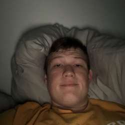 summertee's Chat & Dating Profile